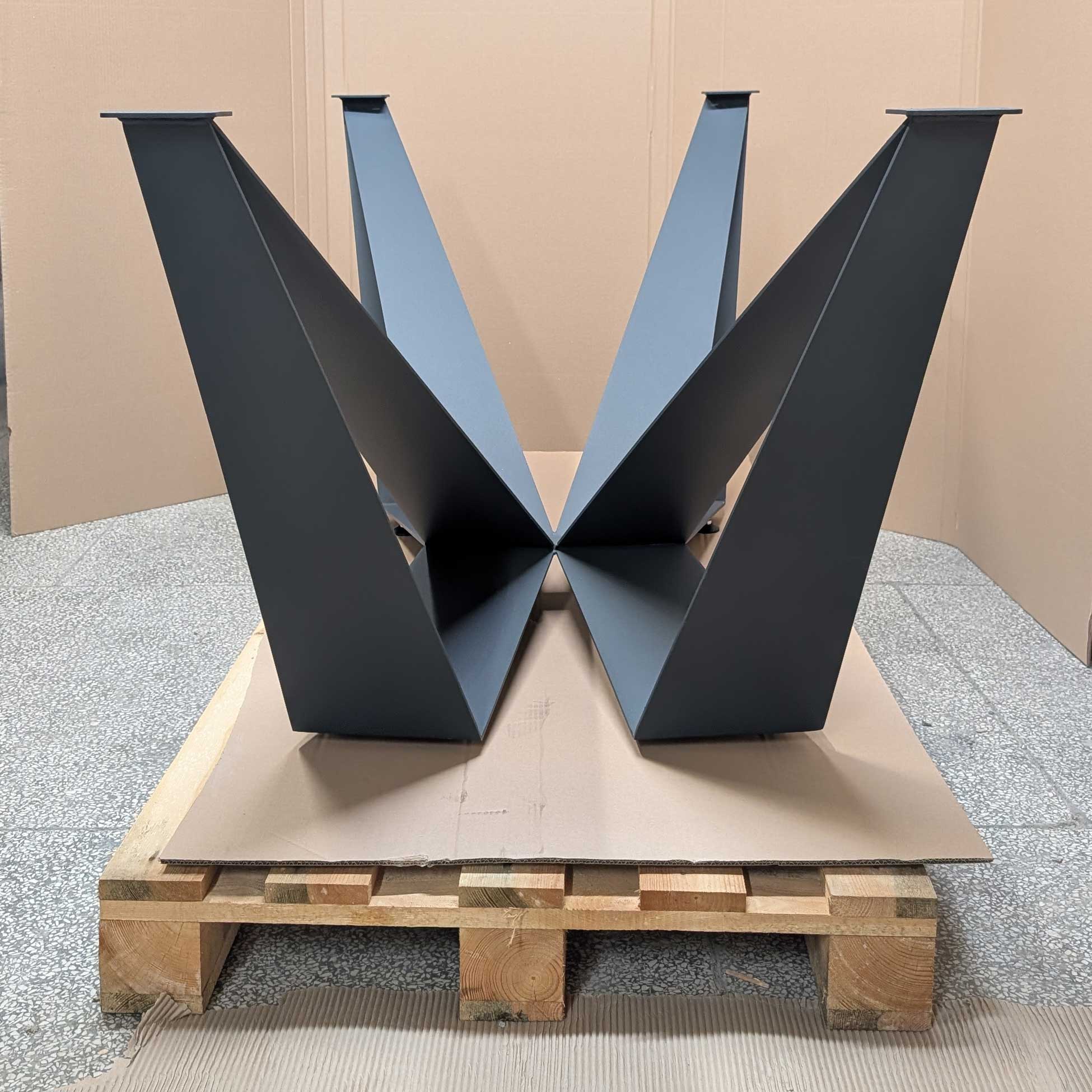 TISCHGESTELL-SPIDER-mit-Verstärkungsrahmen-für-Steinplatten_von-RWGMetal_3 | Metallwarenfabrik