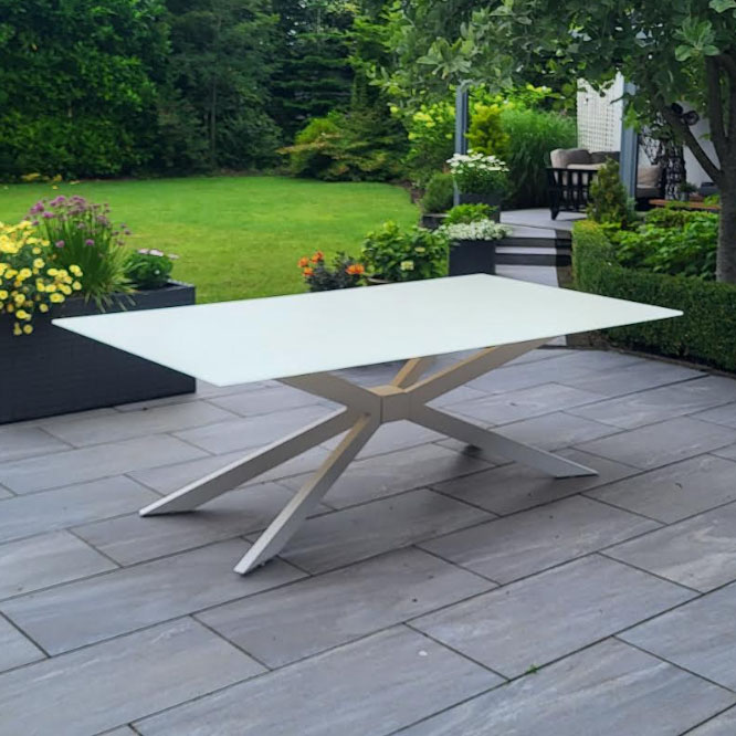 TISCHGESTELL-4V-mit-Verstärkungsrahmen_RWGMETAL_WEB_26 | Metallwarenfabrik